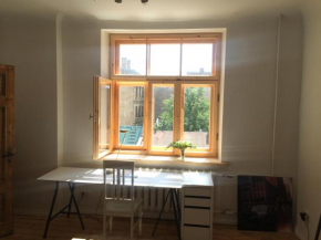 Sunrise apartment in the quiet centre